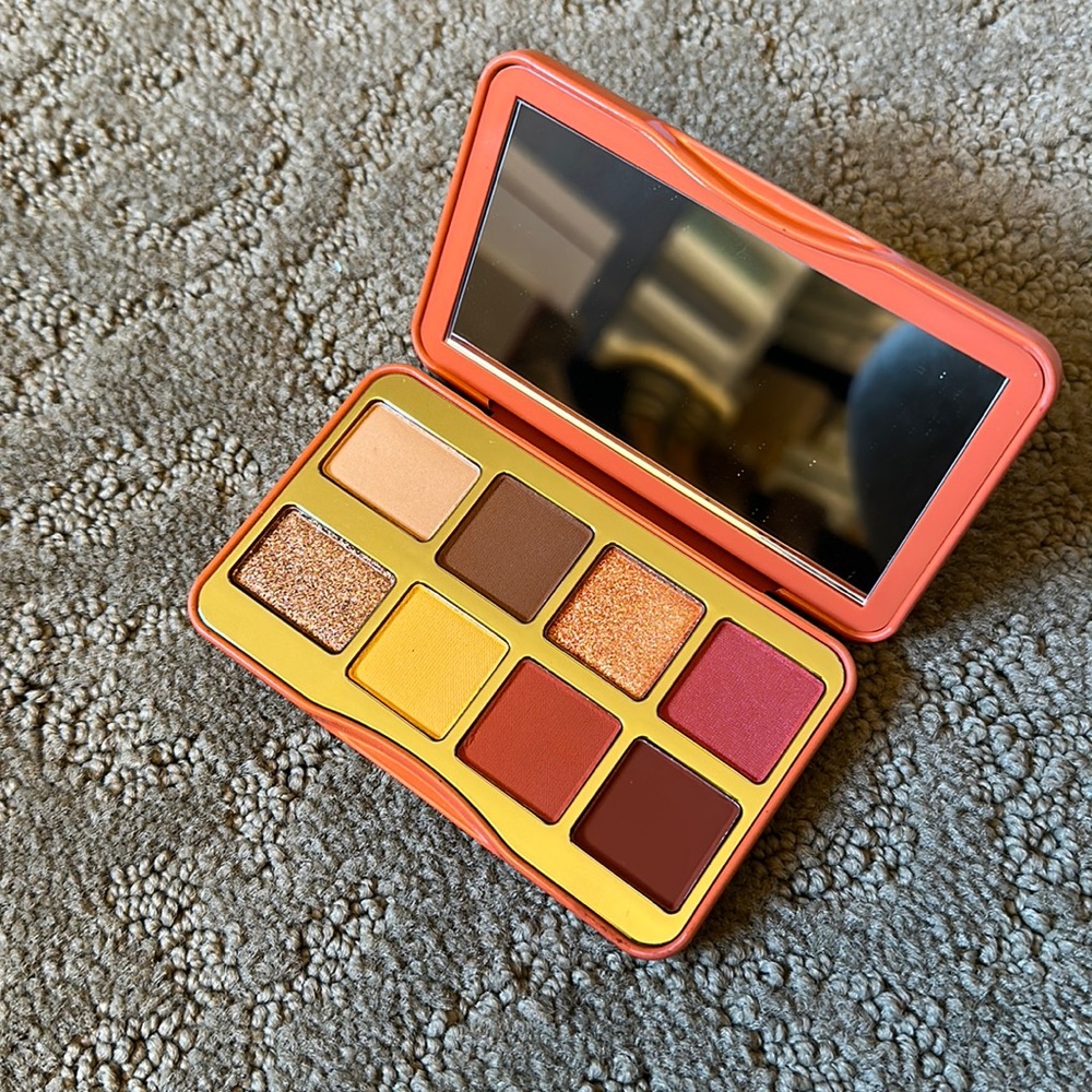 NWOB Too Faced Light My Fire 🔥 Palette